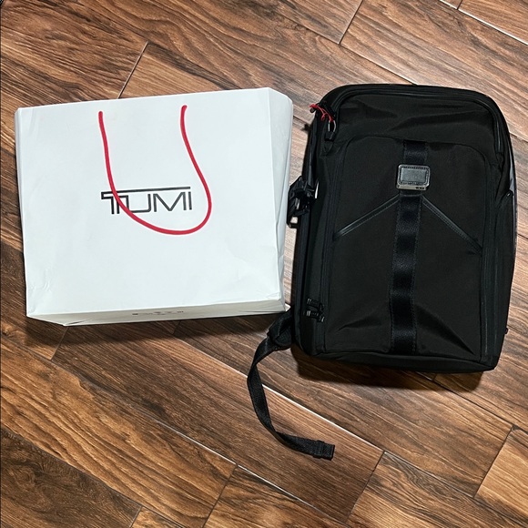 TUMI Jet Black Men's Backpack - Picture 1 of 14